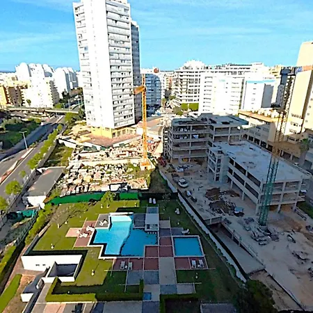 Rocha Tower 11c-11e Apartmán