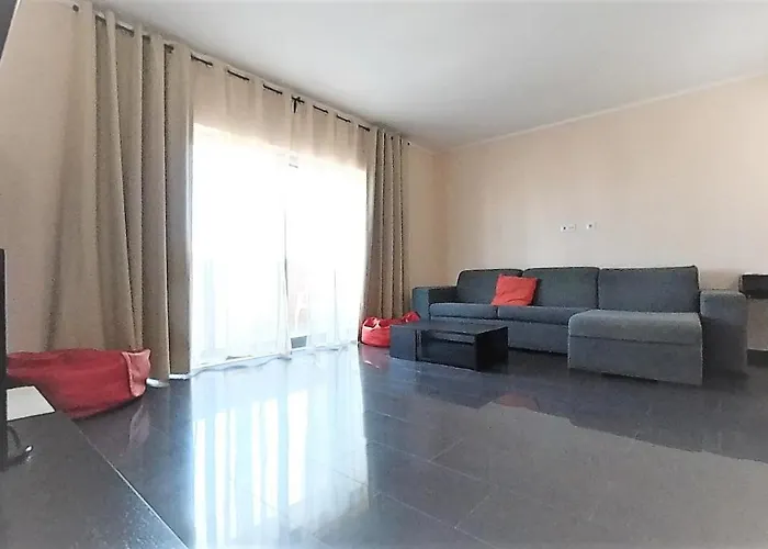 アパート Rocha Tower 11c-11e