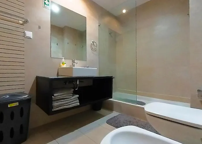 Rocha Tower 11c-11e *