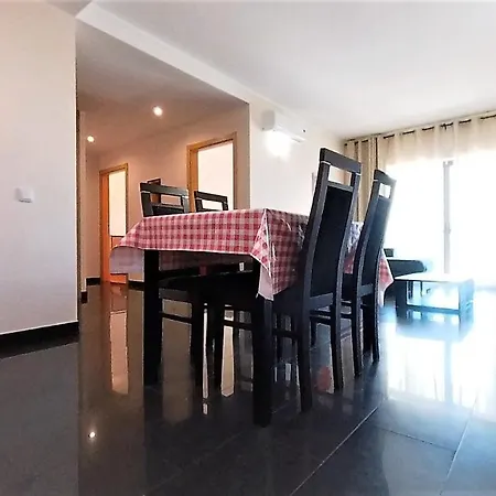 Apartment Turisticos Rocha Tower 4 *