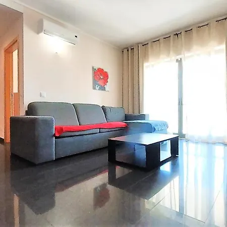 Turisticos Rocha Tower 4 Apartment
