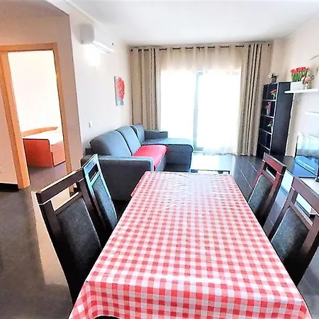 Turisticos Rocha Tower 4 Apartment
