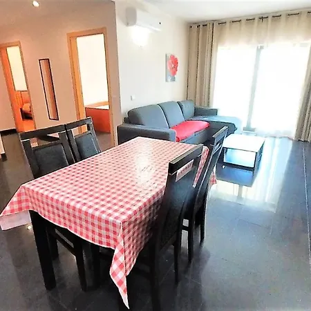 Turisticos Rocha Tower 4 Apartment *