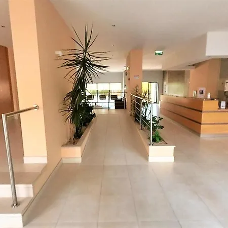Turisticos Rocha Tower 4 Apartment *